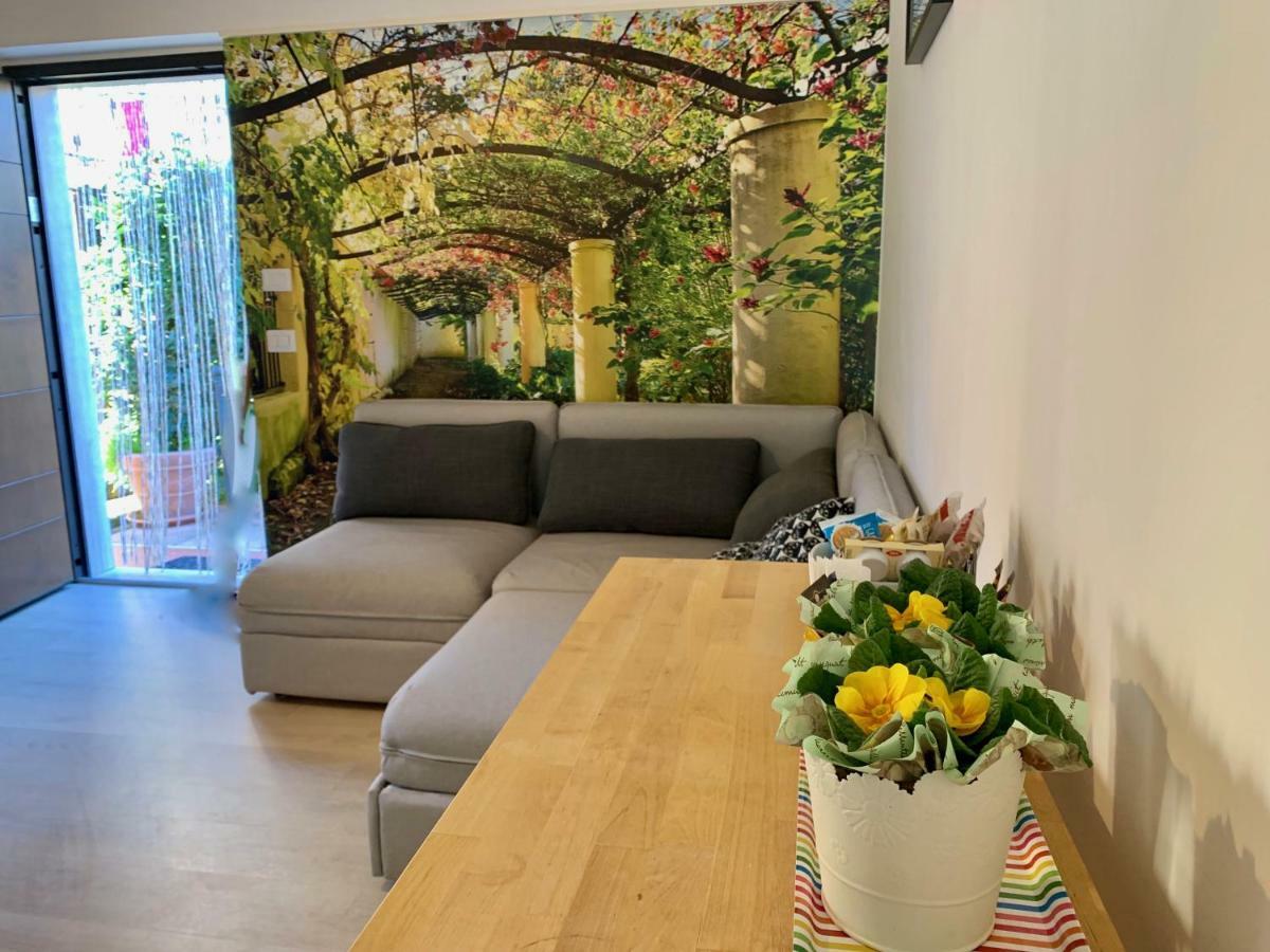 ボルセーナCasa Francescoアパートメント エクステリア 写真